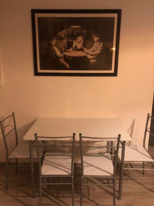 Eine 2 Zimmer Ferienwohnung Muenster City Esterno foto